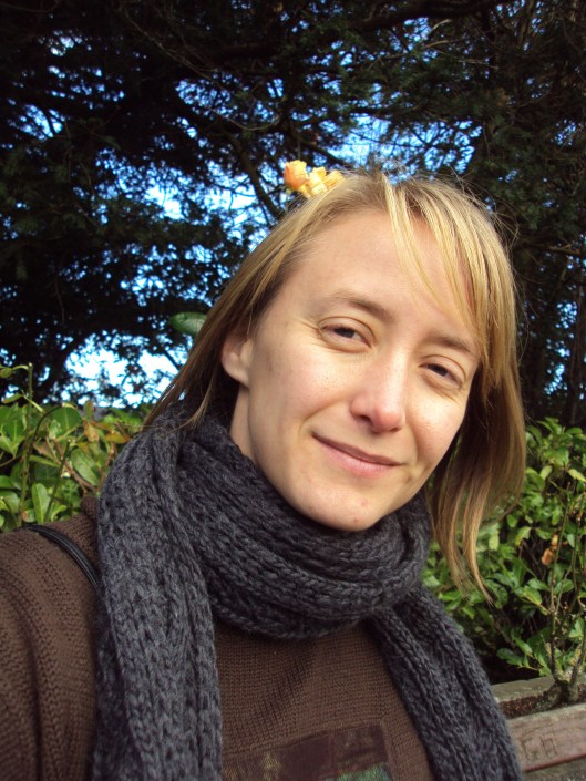 I heart long wool scarves!